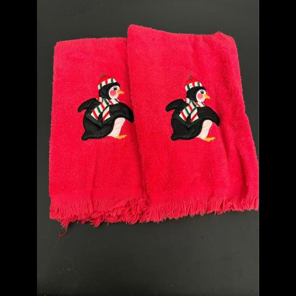 Cecil Saydah Vintage Christmas Penguin Holiday Hand Towels — Set of 2